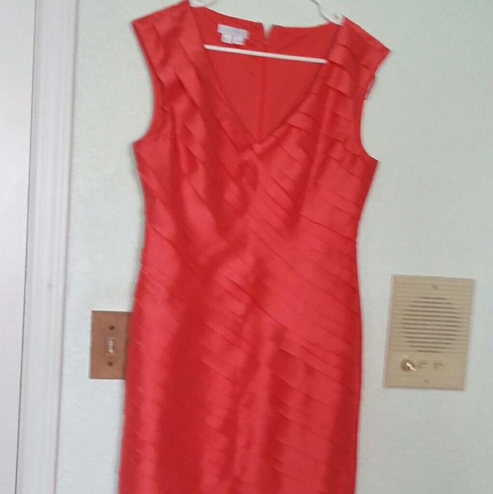 Dress - Picture 1 of 4